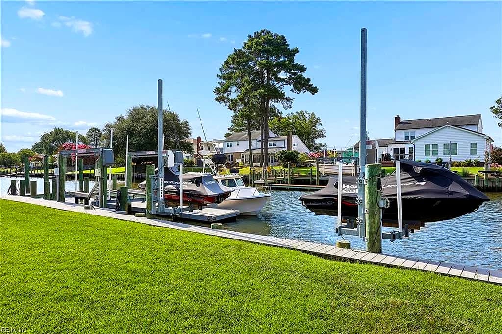 6 Lakeview DR, POQUOSON VA 23662 - Photo 5