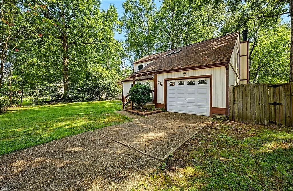 316 Heacox LN, NEWPORT NEWS VA 23608 - Photo 5