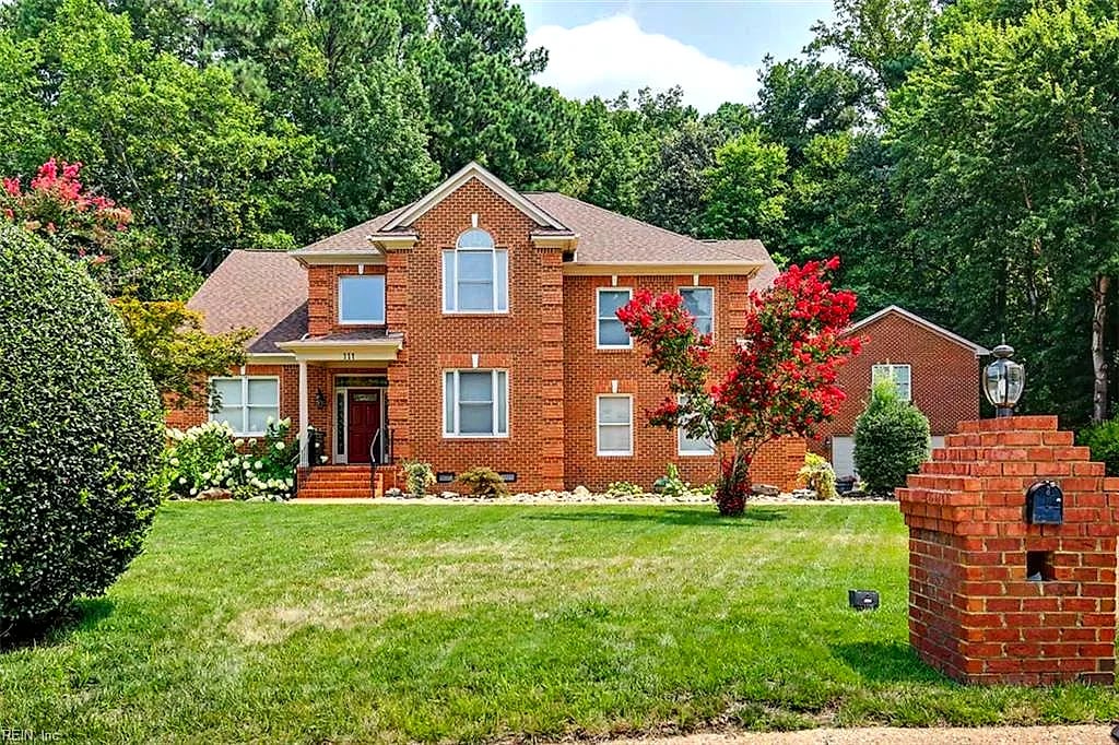 111 Leyland CT, YORKTOWN VA 23693