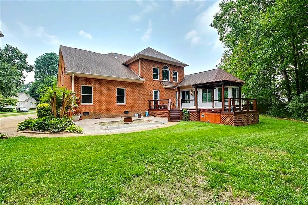 111 Leyland CT, YORKTOWN VA 23693 - Photo 3