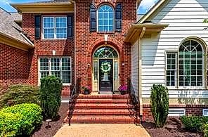 104 Taylor Farm LN, YORKTOWN VA 23693 - Photo 5