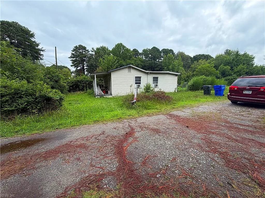 1124 Nansemond PW, SUFFOLK VA 23434 - Photo 3