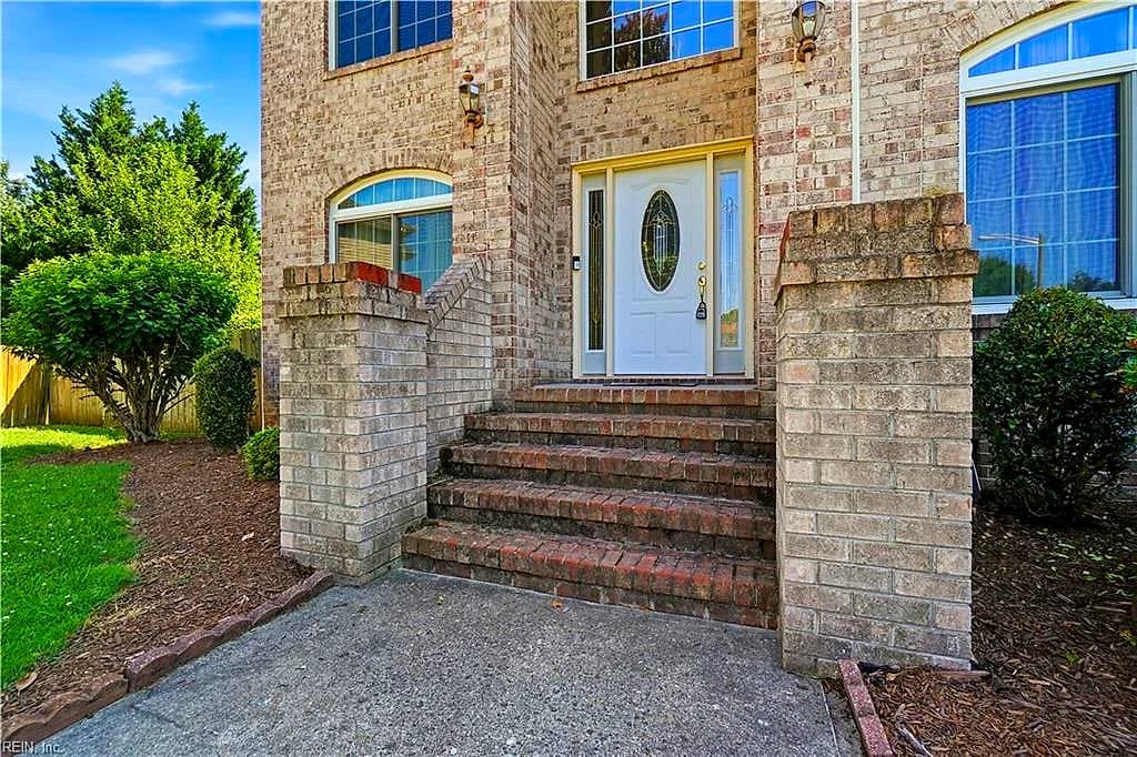 807 Gresham WAY, CHESAPEAKE VA 23323 - Photo 5