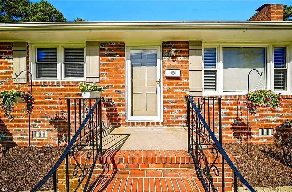 1916 Chesapeake AVE, CHESAPEAKE VA 23324 - Photo 3