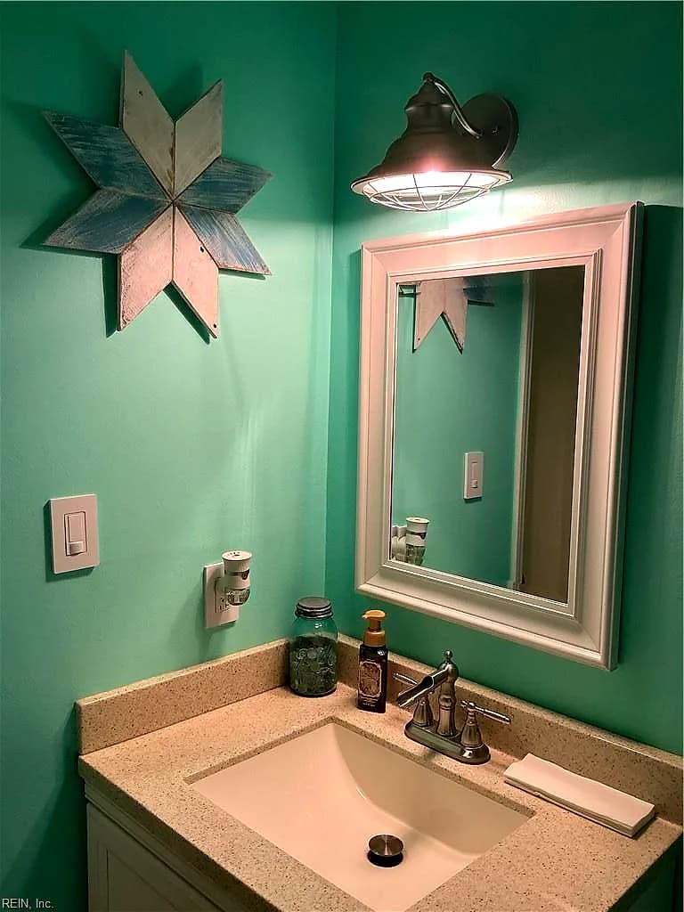 730 Pelham DR, NEWPORT NEWS VA 23608 - Photo 3