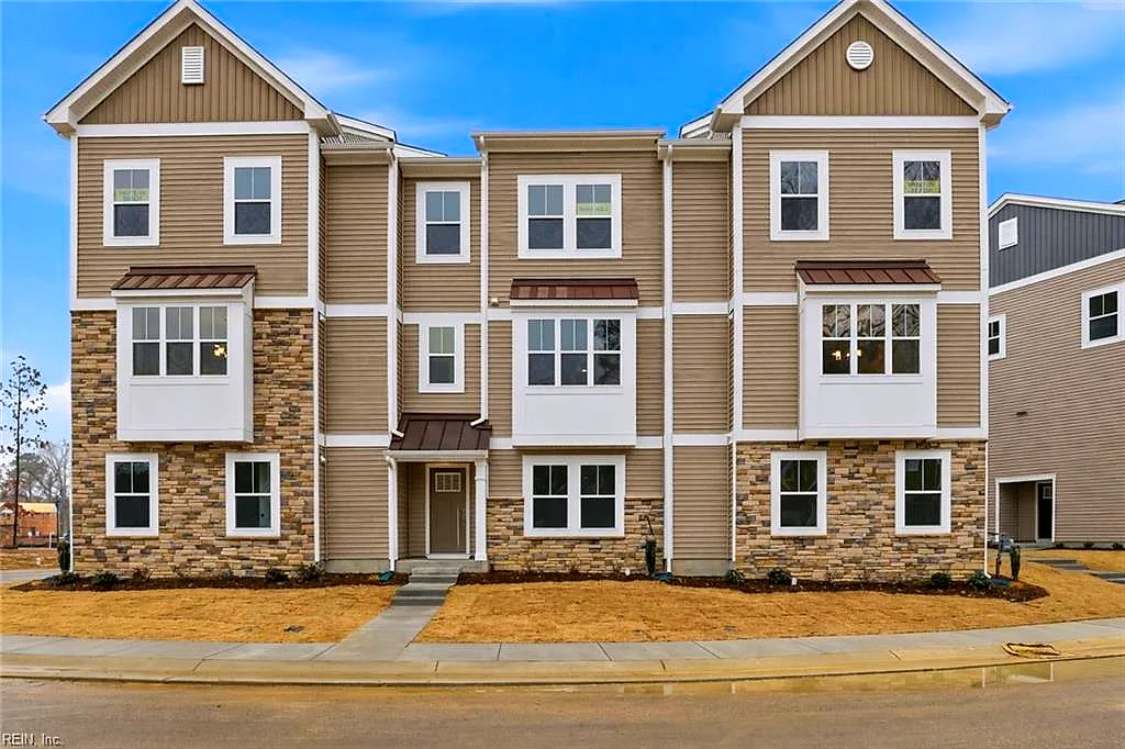 1001 Serene RD #100, Suffolk — 3 bed Residential, 2,068 sqft