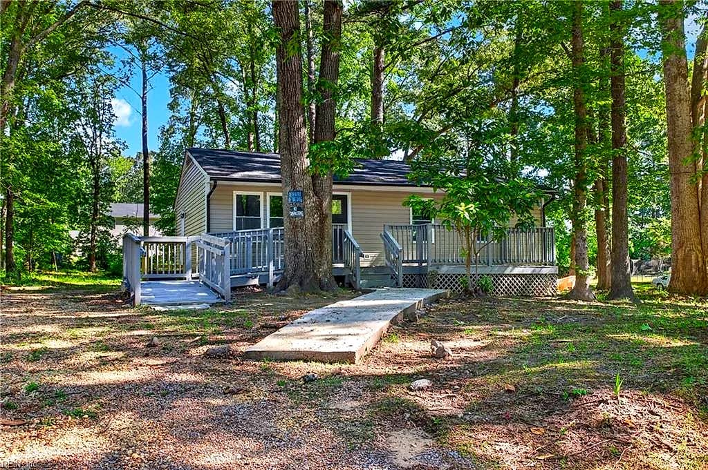 121 Theodore Allen RD, WILLIAMSBURG VA 23188 - Photo 4