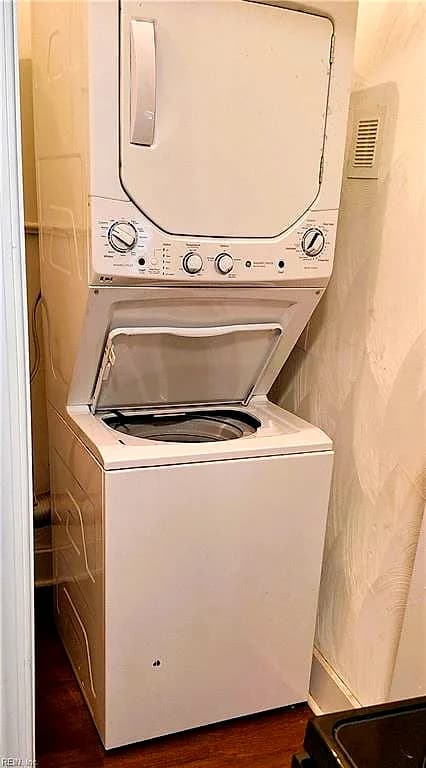 311 W 27th ST #A, NORFOLK VA 23517 - Photo 5