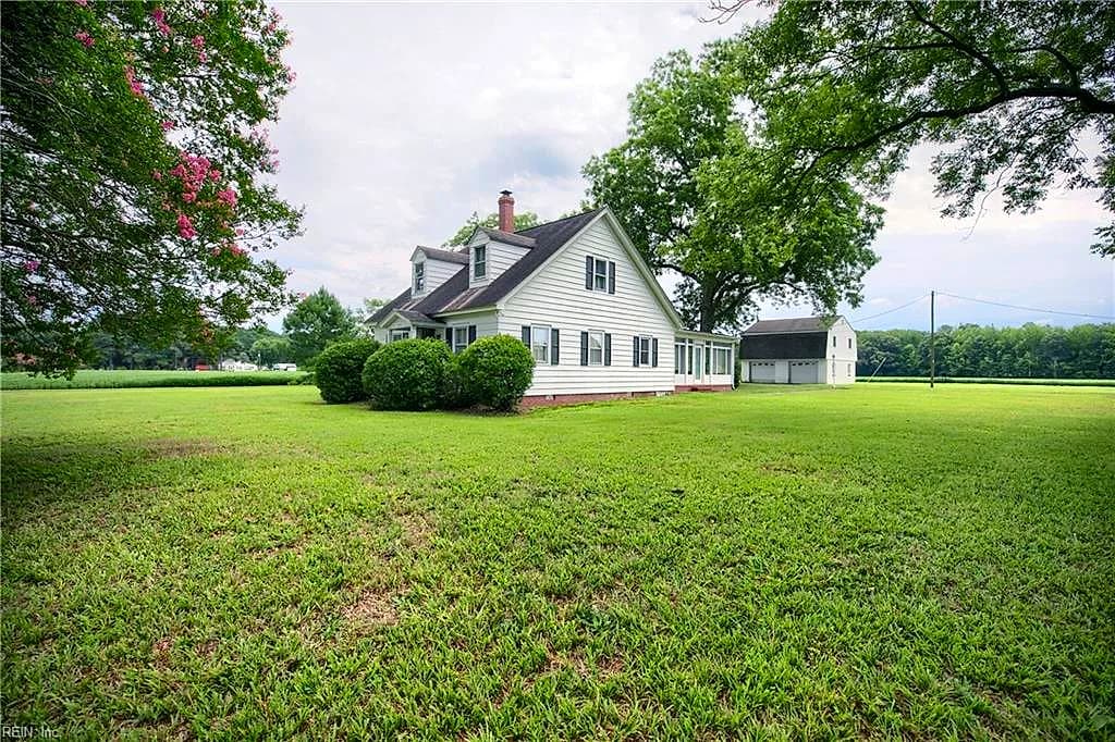 8138 Glass RD, HAYES VA 23072 - Photo 3