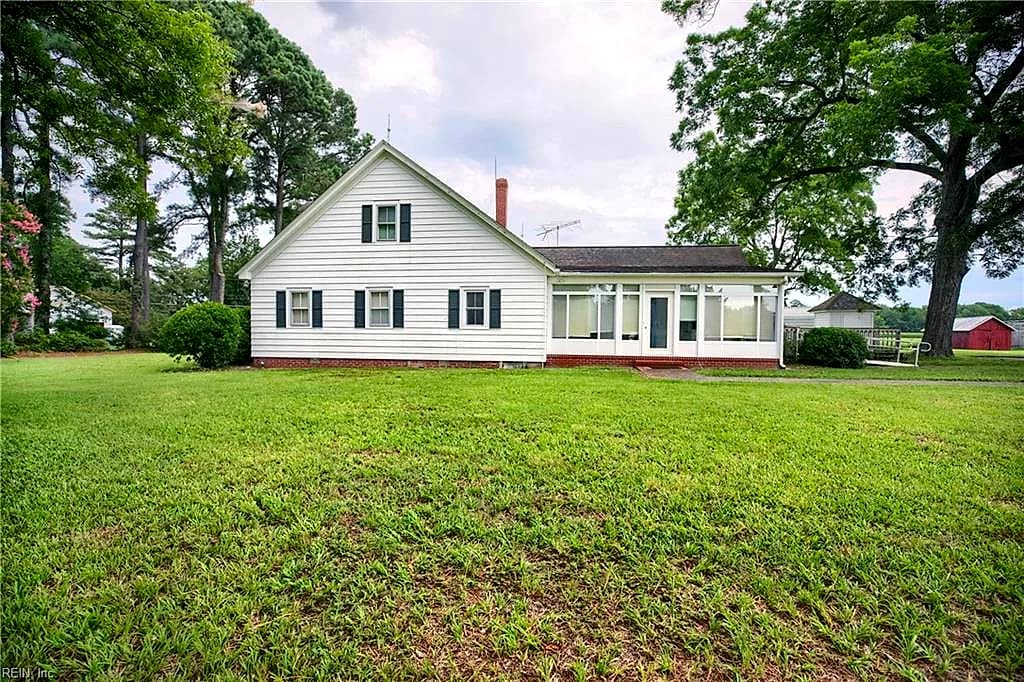 8138 Glass RD, HAYES VA 23072 - Photo 4
