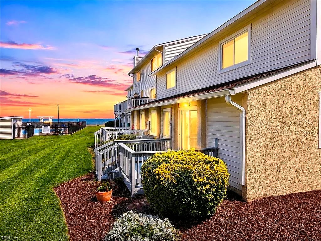 20 Cantamar CT, HAMPTON VA 23664