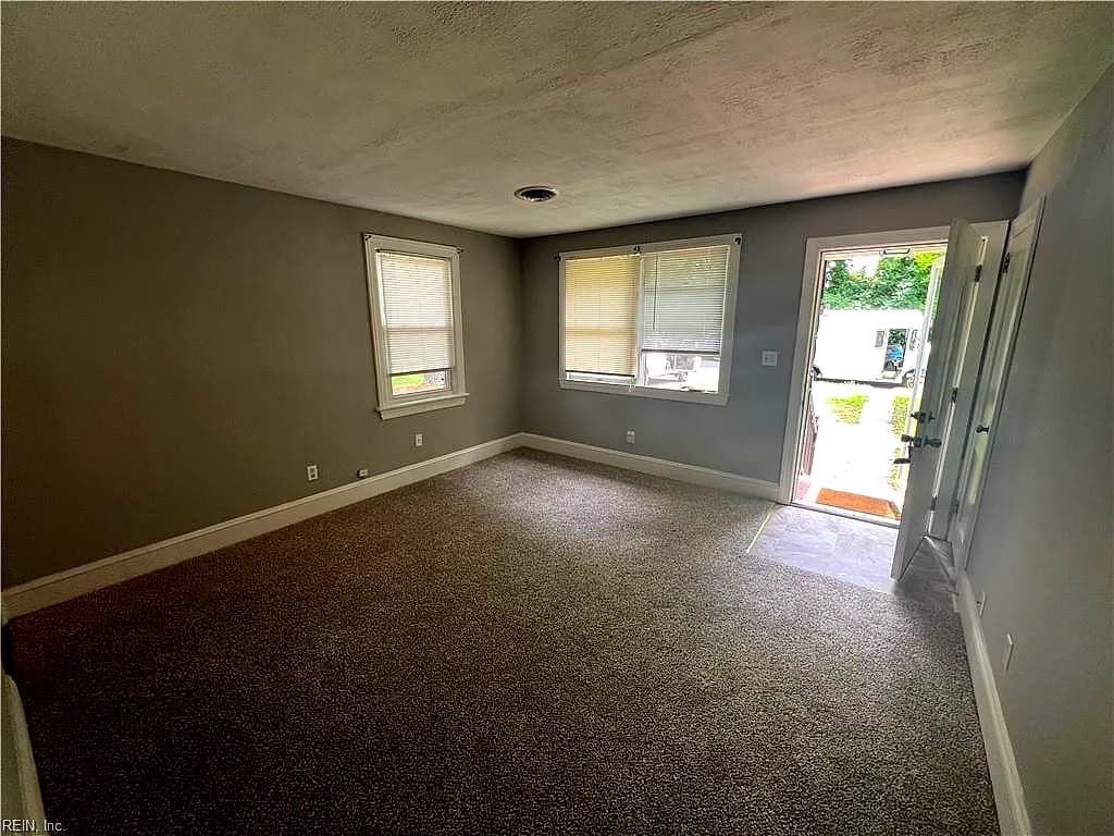 1710 Seaboard AVE, CHESAPEAKE VA 23324 - Photo 3