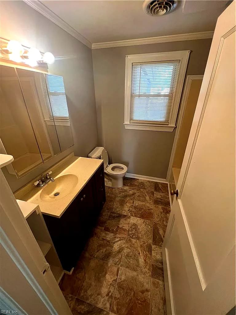 1710 Seaboard AVE, CHESAPEAKE VA 23324 - Photo 4