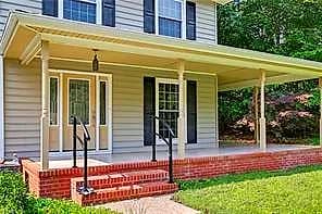 103 Robertson ST, WILLIAMSBURG VA 23185 - Photo 3