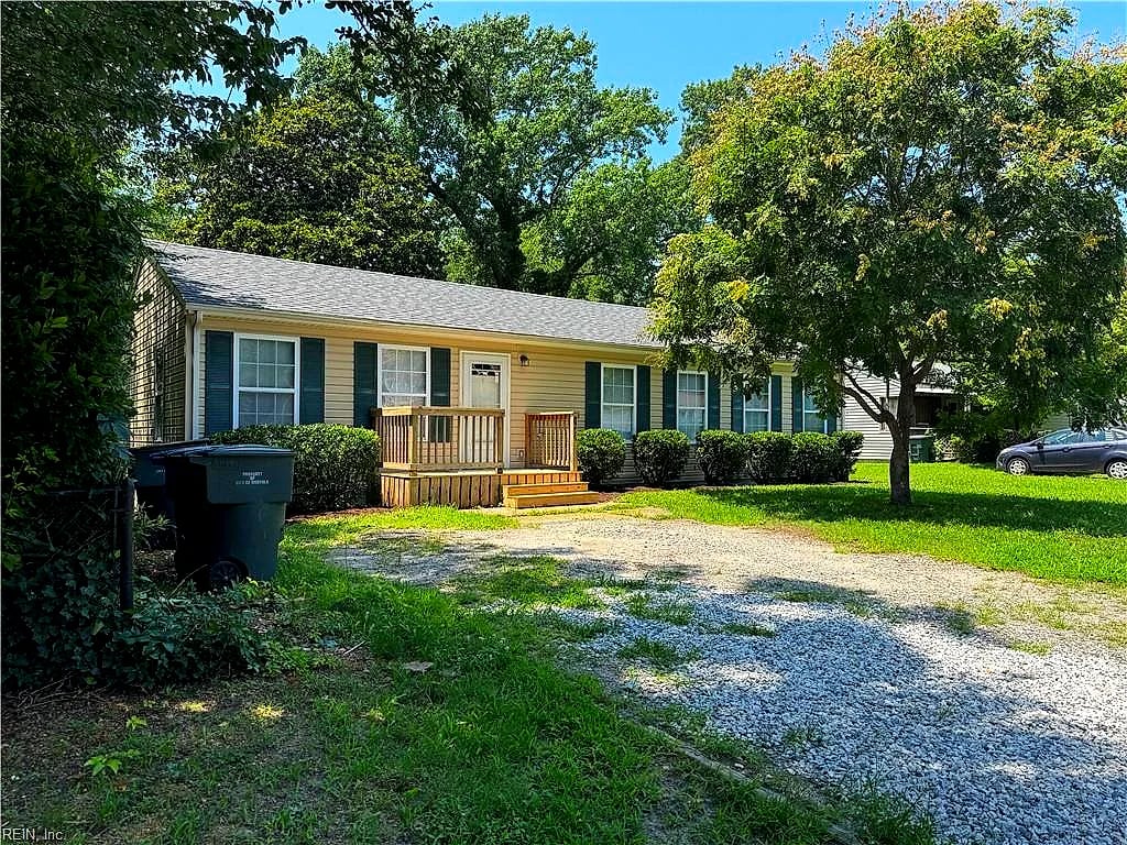 8217 Simons DR, NORFOLK VA 23505