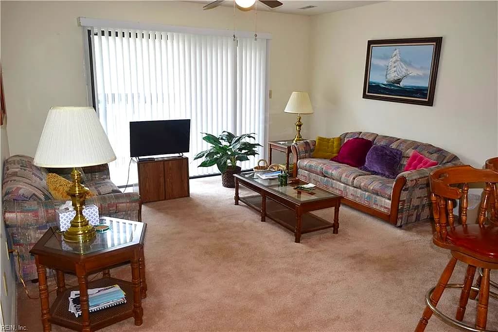 13 Davenport CT #2, HAMPTON VA 23666 - Photo 3