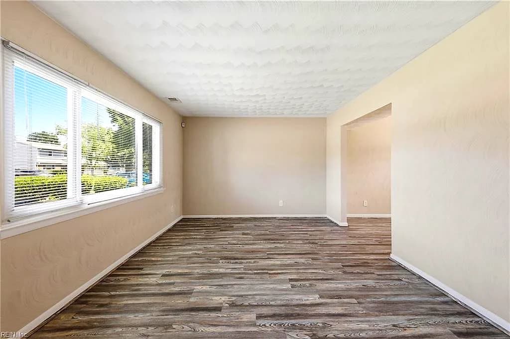 3329 Guenevere DR, CHESAPEAKE VA 23323 - Photo 5