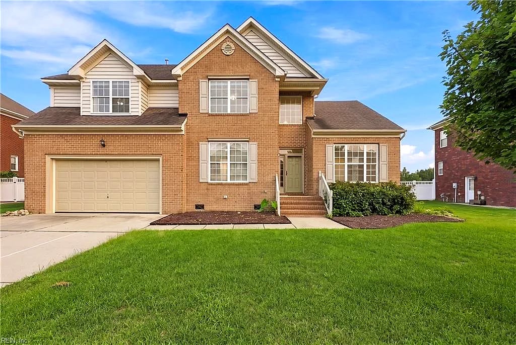 126 Hawks Nest Lane LN, Suffolk — 6 bed Residential, 3,665 sqft