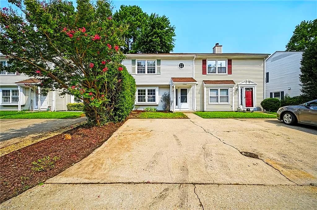 1908 Devonwood CMN, CHESAPEAKE VA 23320 - Photo 4
