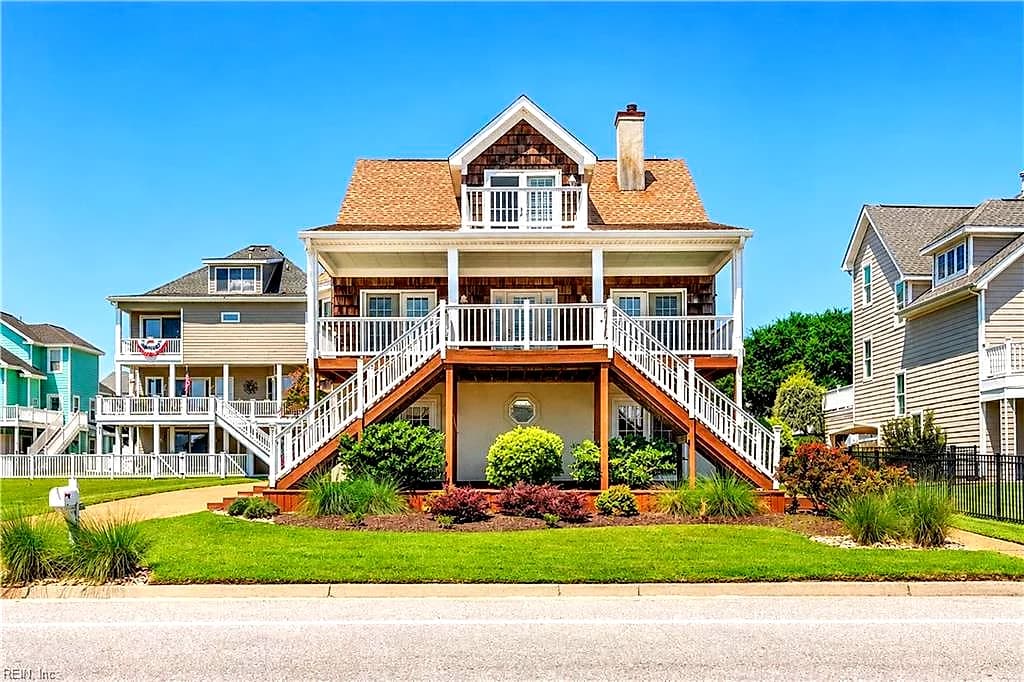 821 N First ST, HAMPTON VA 23664 - Photo 2