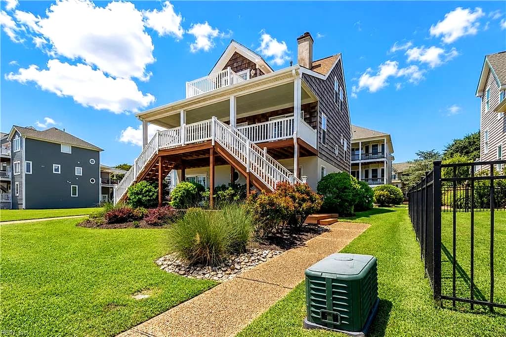 821 N First ST, HAMPTON VA 23664 - Photo 4