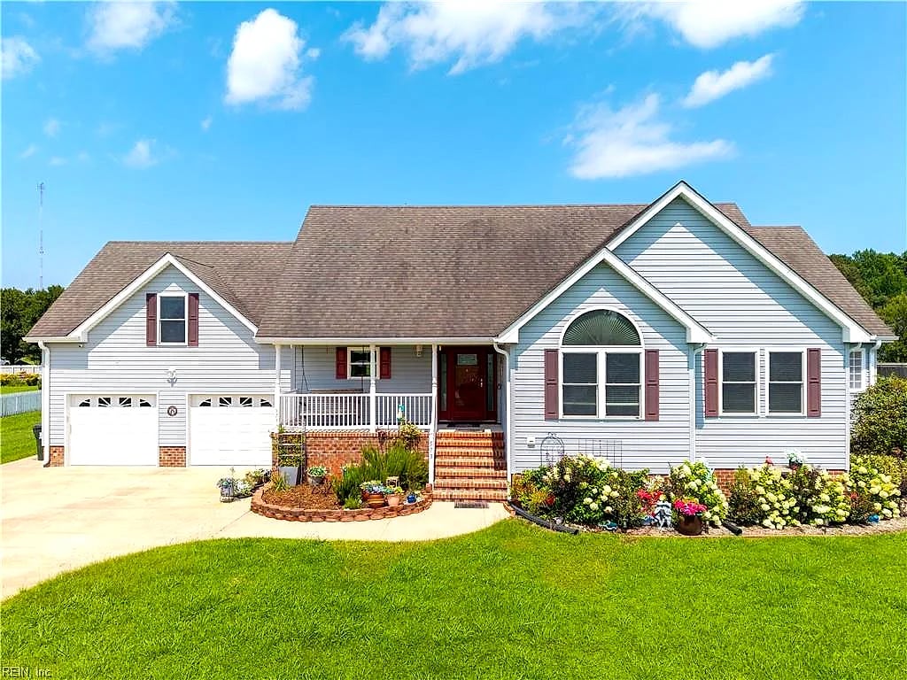 573 Snowden RD, Moyock — 3 bed Residential, 2,279 sqft