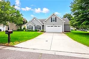 917 Avery WAY, VIRGINIA BEACH VA 23464 - Photo 3