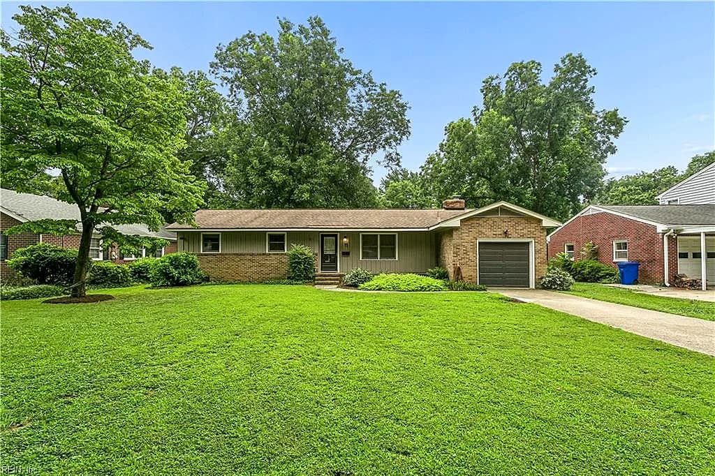 11 Miller RD, NEWPORT NEWS VA 23602 - Photo 4