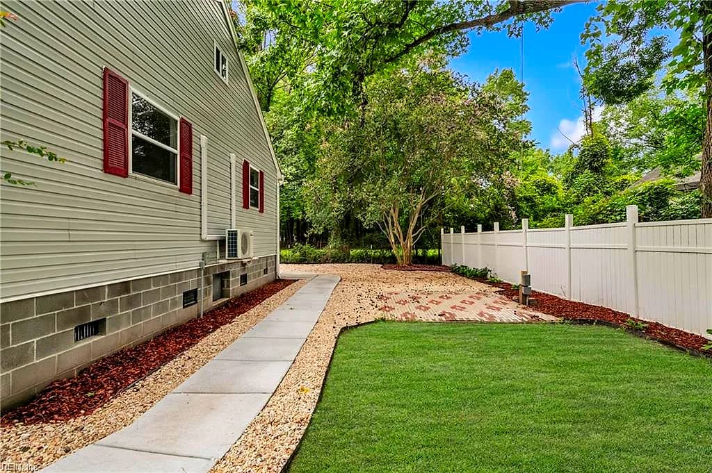 891 Bells Mill RD, CHESAPEAKE VA 23322 - Photo 4