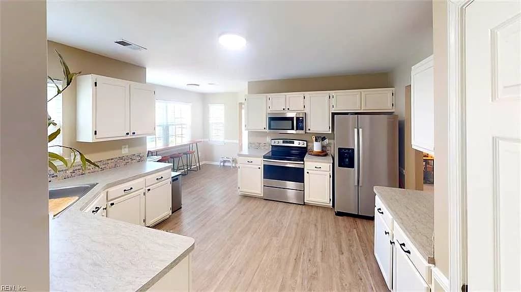3264 Sacramento DR, VIRGINIA BEACH VA 23456 - Photo 5