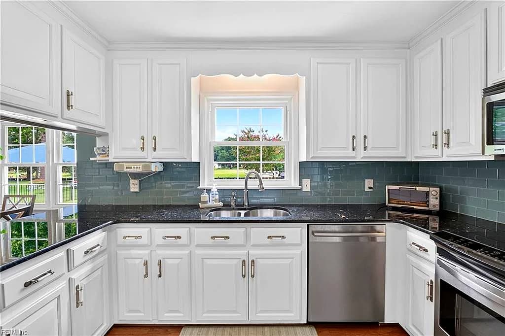 107 Godspeed LN, WILLIAMSBURG VA 23185 - Photo 4
