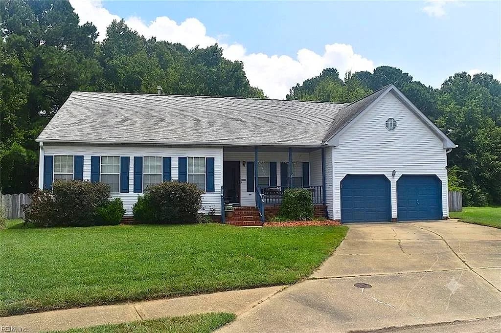 6 Bounty CIR, HAMPTON VA 23669