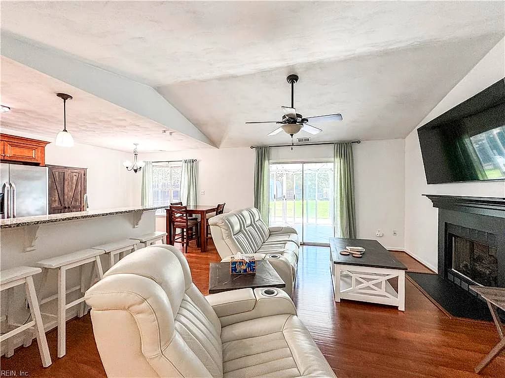 502 Jean CT, NEWPORT NEWS VA 23608 - Photo 5