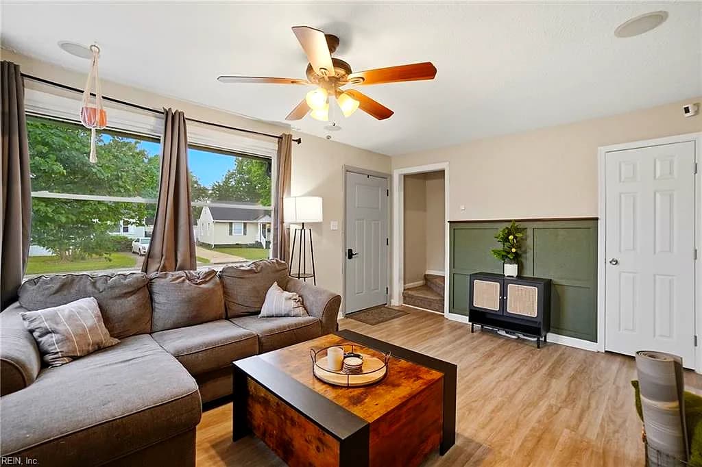 2304 Elaine AVE, NORFOLK VA 23518 - Photo 3