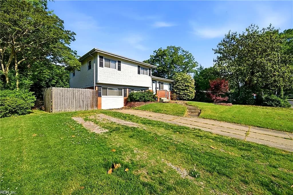 421 Cronin RD, VIRGINIA BEACH VA 23452 - Photo 3