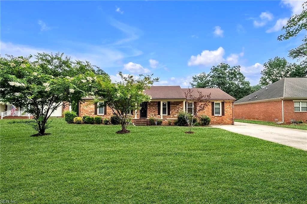 245 FERNWOOD FARMS RD, CHESAPEAKE VA 23320