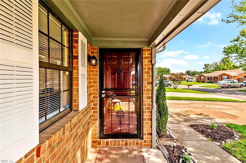 6125 Brookwood DR #B, Suffolk — 3 bed Residential, 1,064 sqft