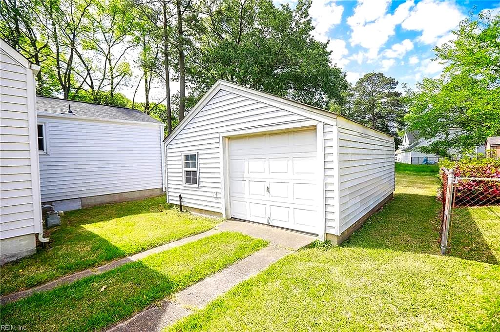 209 Pennington BLVD, PORTSMOUTH VA 23701 - Photo 3