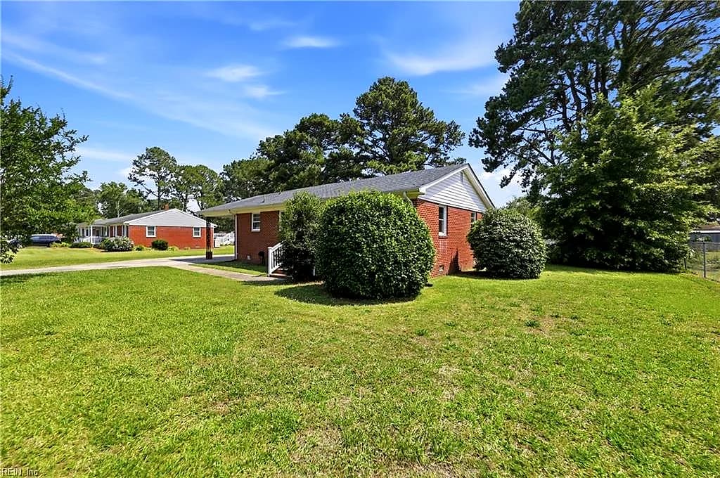 1813 Fearing AVE, ELIZABETHCITY NC 27909 - Photo 4