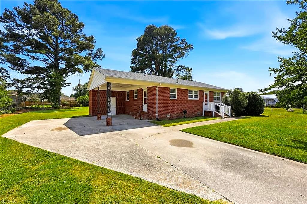 1813 Fearing AVE, ELIZABETHCITY NC 27909 - Photo 5