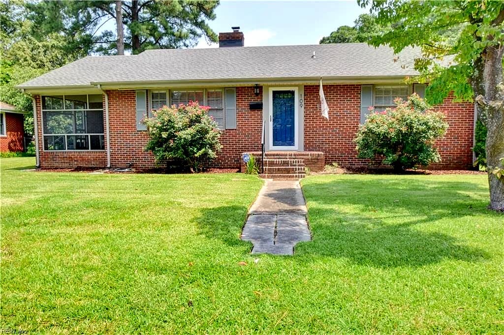 109 Lynn DR, PORTSMOUTH VA 23707 - Main photo