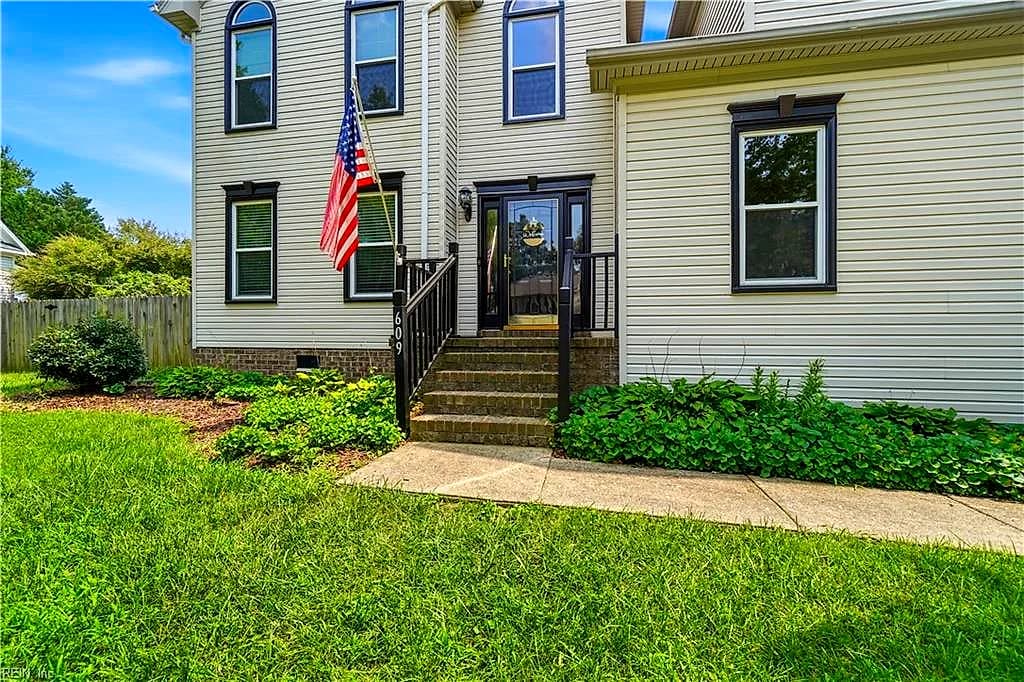 609 Edgewood ARCH, CHESAPEAKE VA 23322 - Photo 5
