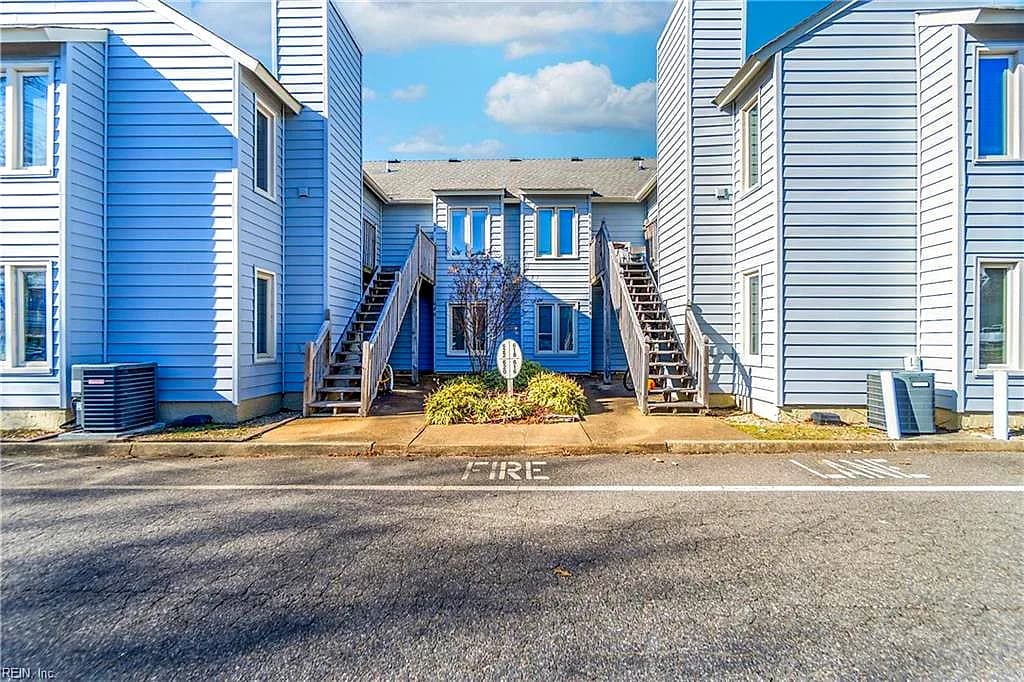 622 Pinewood DR, VIRGINIA BEACH VA 23451 - Photo 3