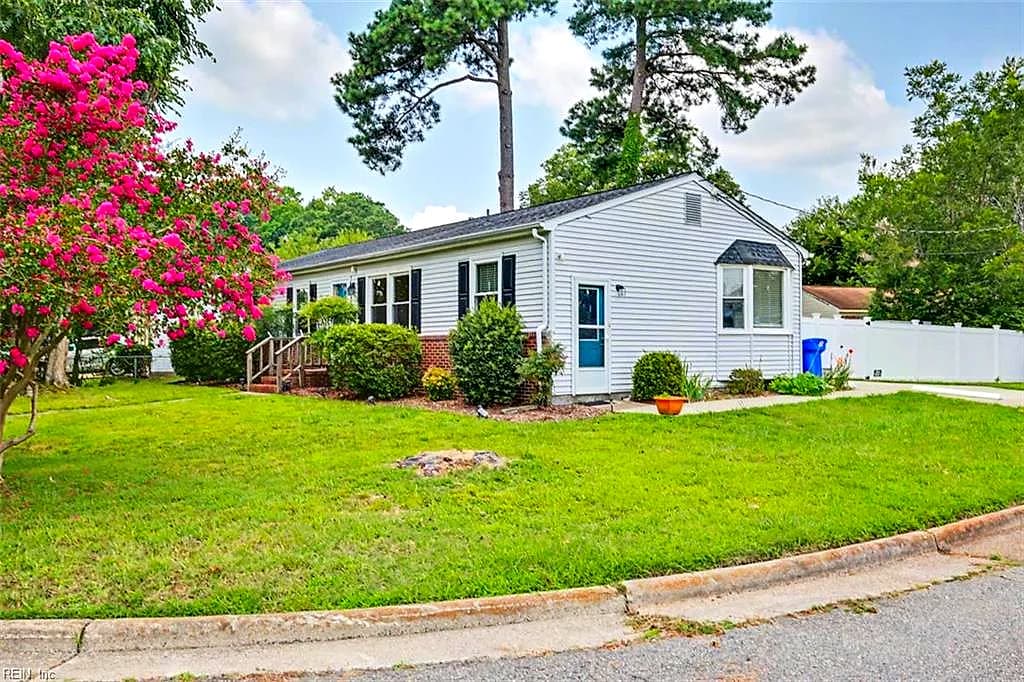 174 Mark Twain DR, NEWPORT NEWS VA 23602 - Photo 3
