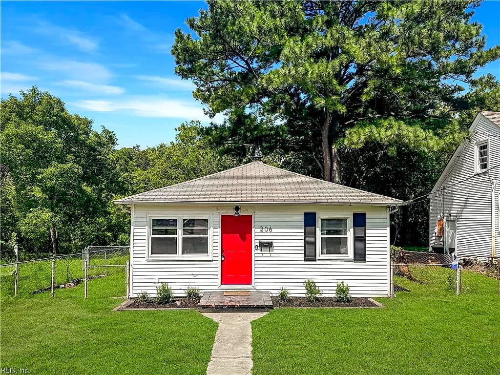 206 Culpepper RD, PORTSMOUTH VA 23704 - Main photo