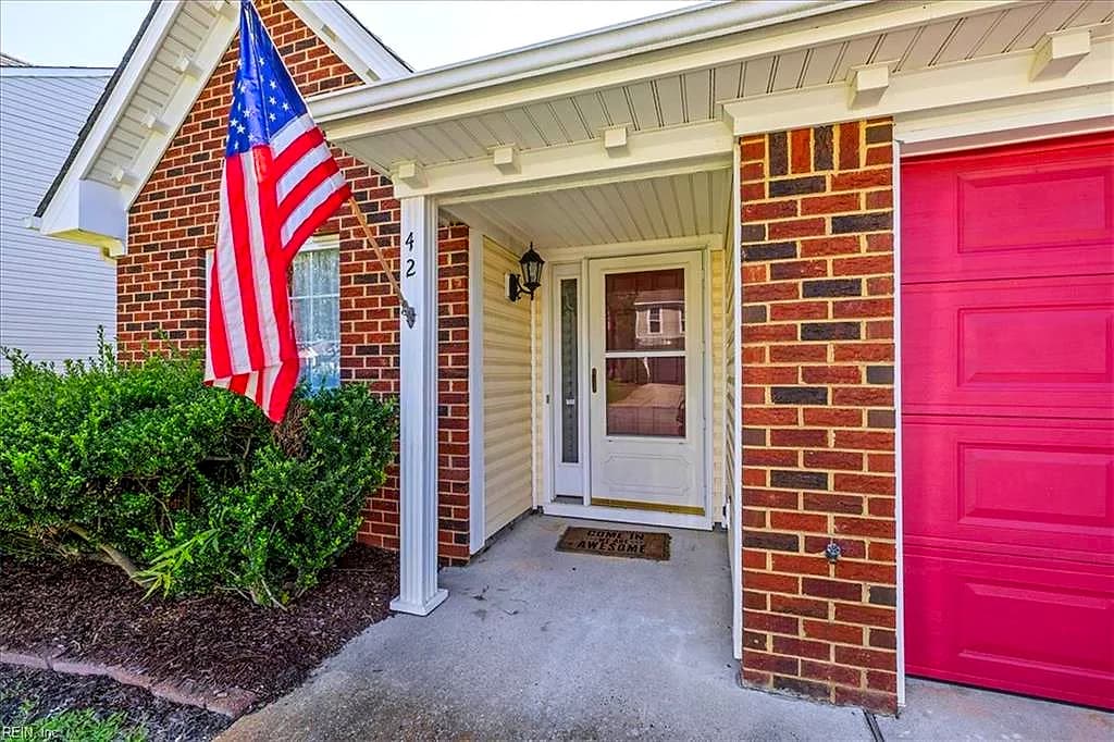 42 Creekside DR, PORTSMOUTH VA 23703 - Photo 3