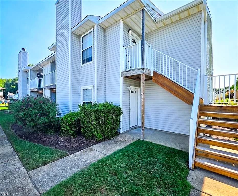605 Flagstaff CT, VIRGINIA BEACH VA 23462 - Photo 2