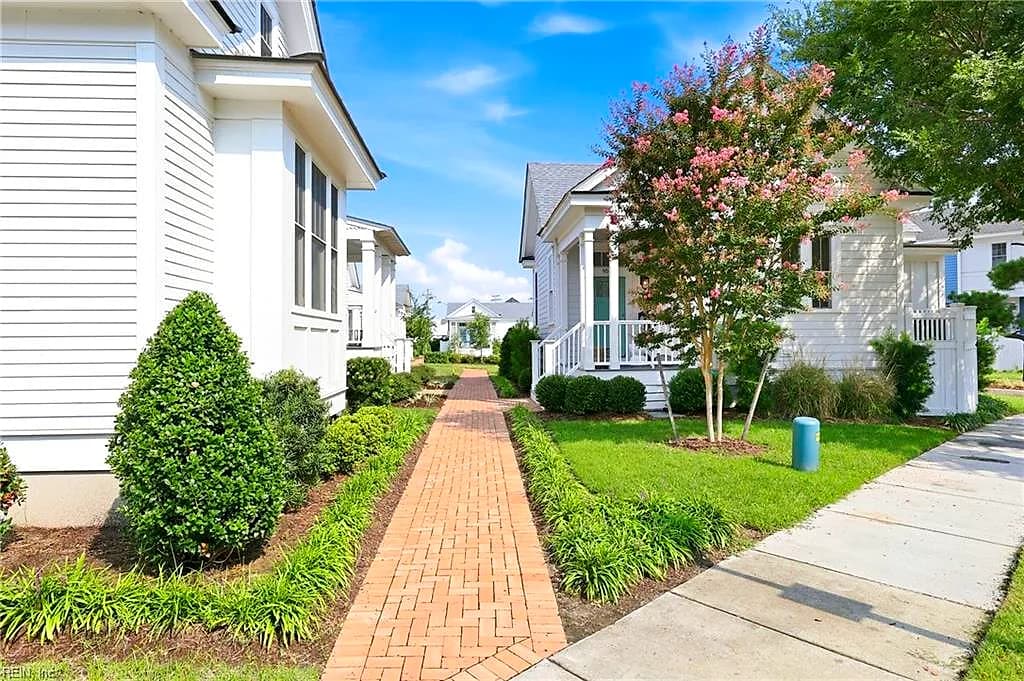 9505 23rd Bay ST, NORFOLK VA 23518 - Photo 3