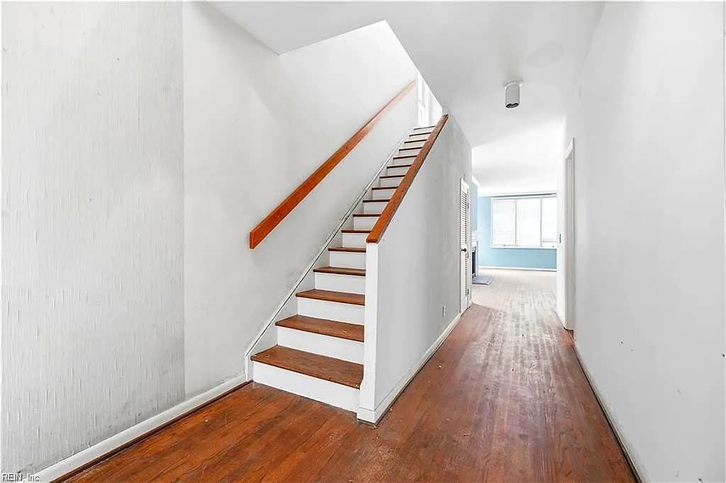 300 Botetourt ST, NORFOLK VA 23510 - Photo 4