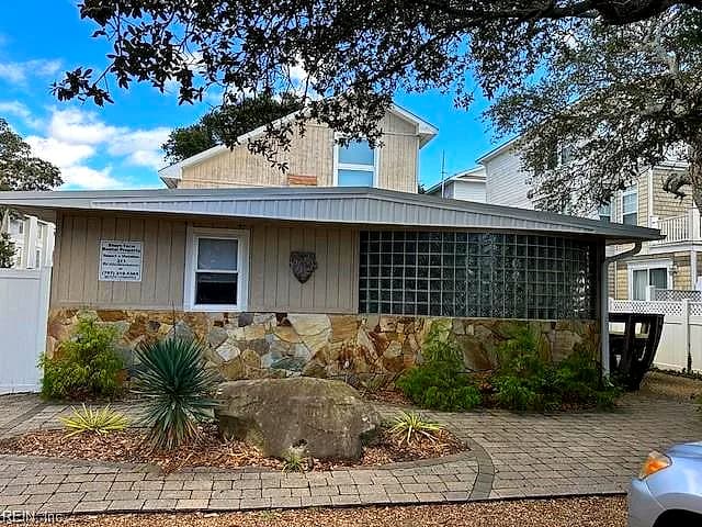 2312 Red Tide RD #C, VIRGINIA BEACH VA 23451 - Photo 2